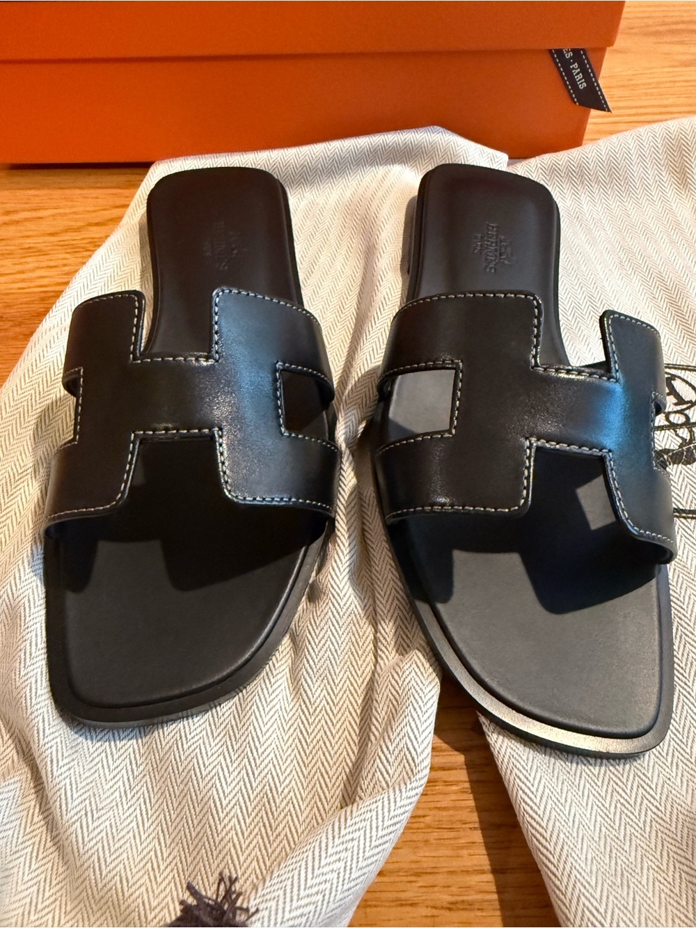 Hermes Women’s Oran Slide Sandals NEW
